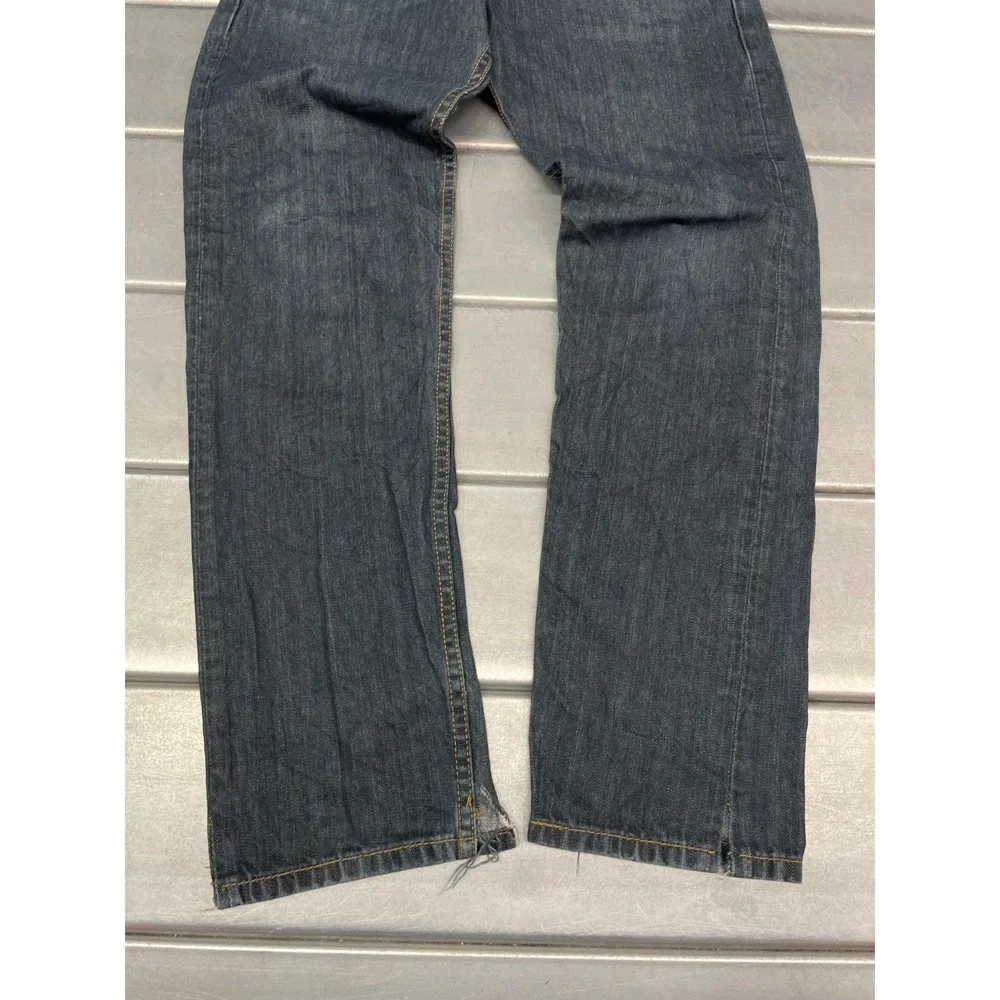 Levis levis 521